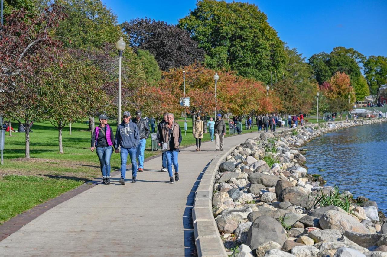 Harbor Shores On Lake Geneva Exterior photo