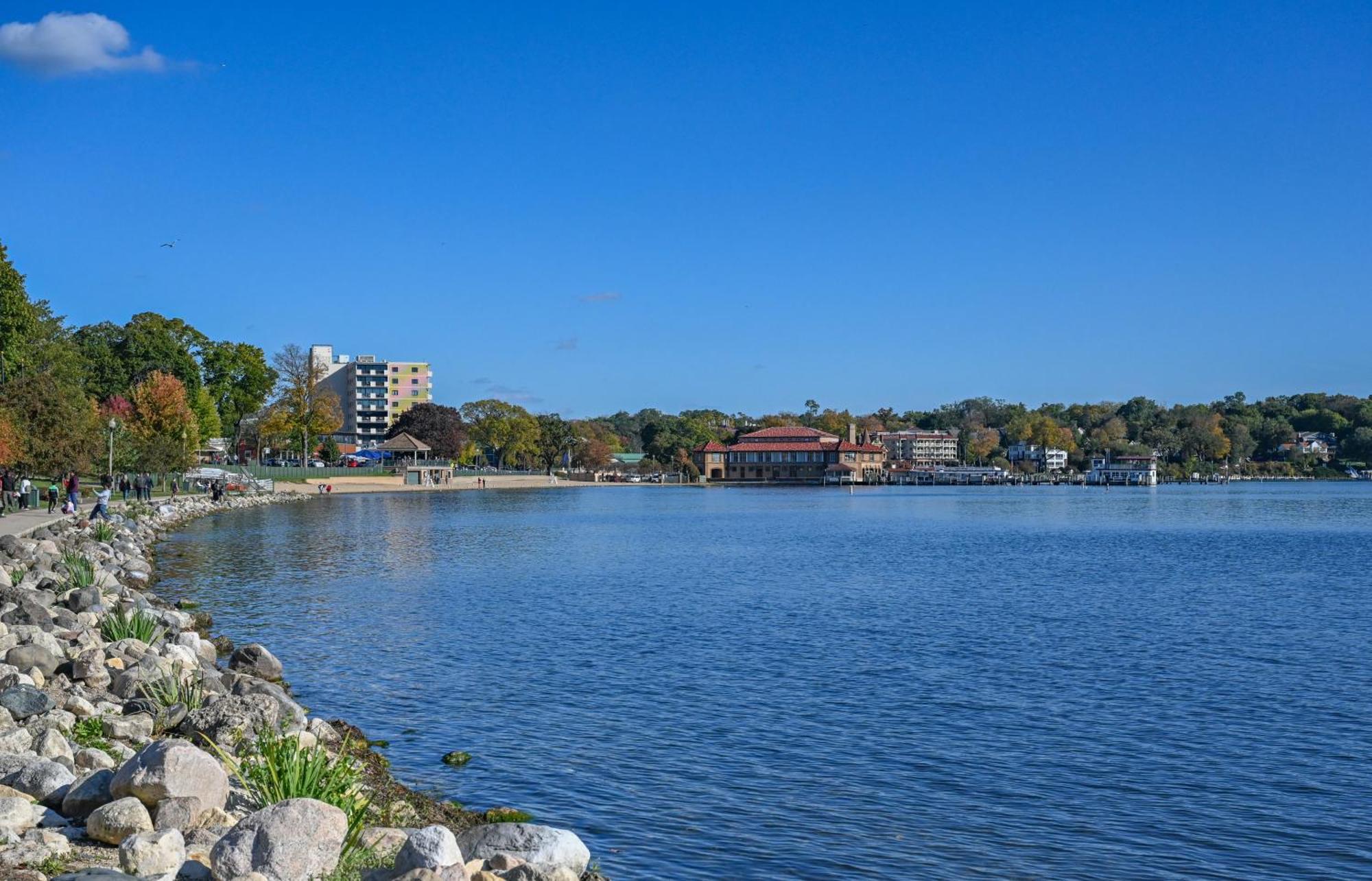 Harbor Shores On Lake Geneva Exterior photo